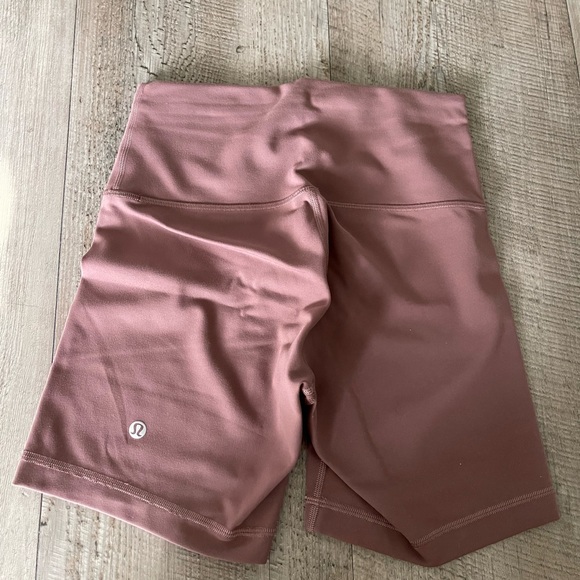 Wunder Train Shorts 6” - Picture 3 of 5